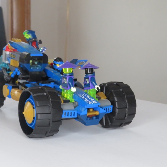 LEGO NINJAGO Jays Ghost Car- - Picture 2 of 8